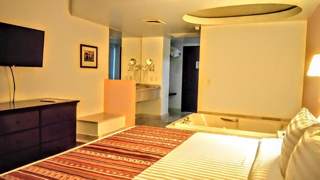 Hg Hotel Zapopan Εξωτερικό φωτογραφία